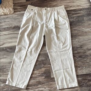 Dockers Chic Cream Pleated Pants